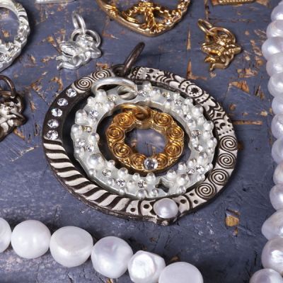 InfinityPearl Sahara, Amulett L